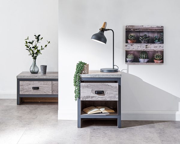 Boston lamp table