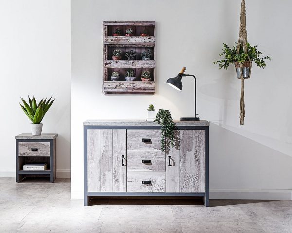boston 2 door 3 drawer sideboard